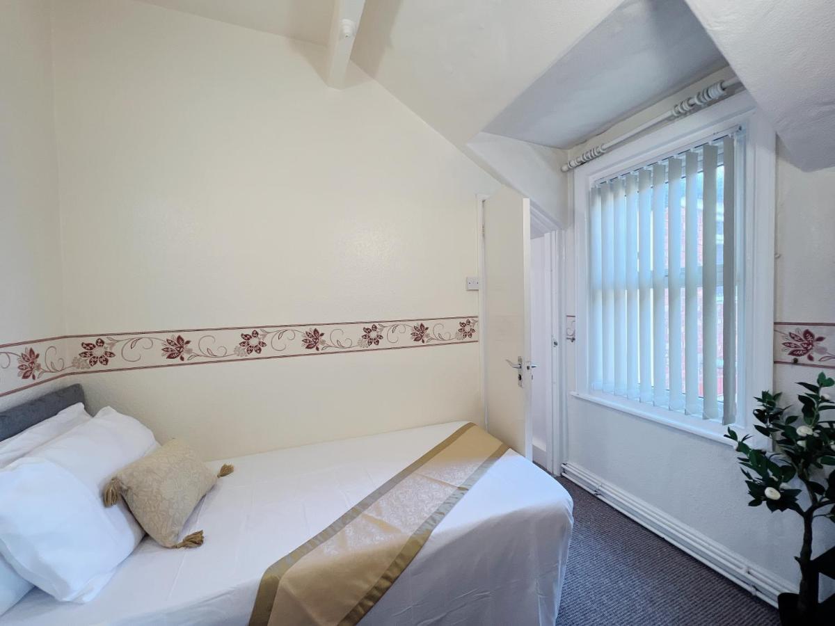 Lily Hotel Blackpool Buitenkant foto