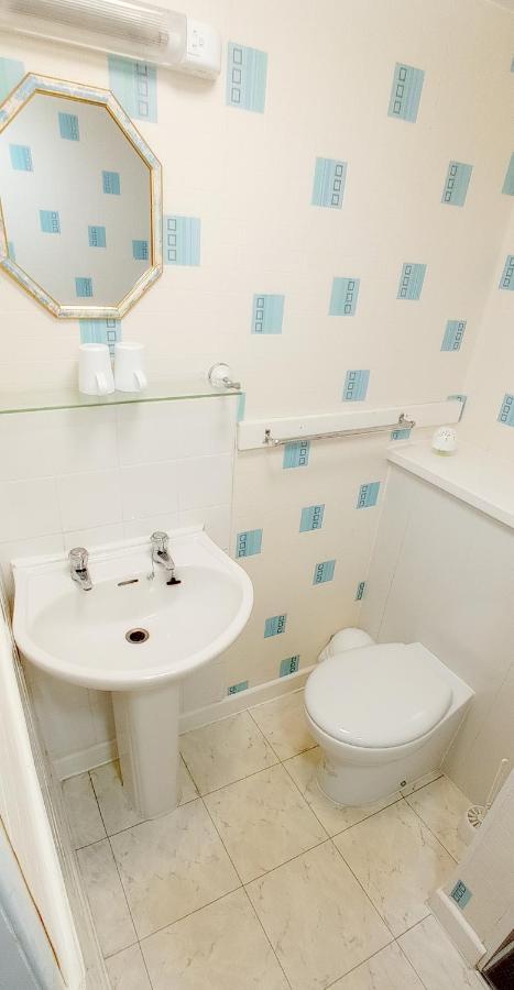 Lily Hotel Blackpool Buitenkant foto