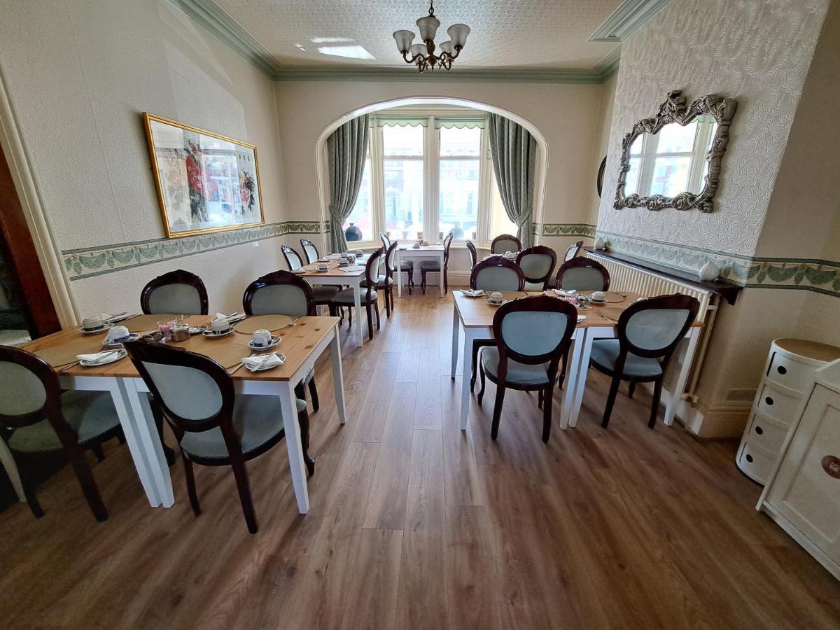 Lily Hotel Blackpool Buitenkant foto