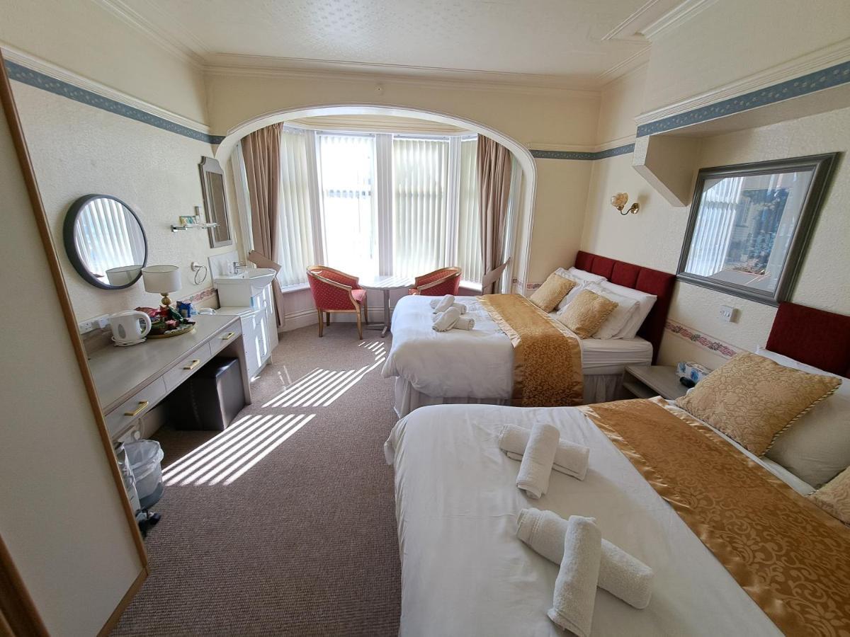 Lily Hotel Blackpool Buitenkant foto