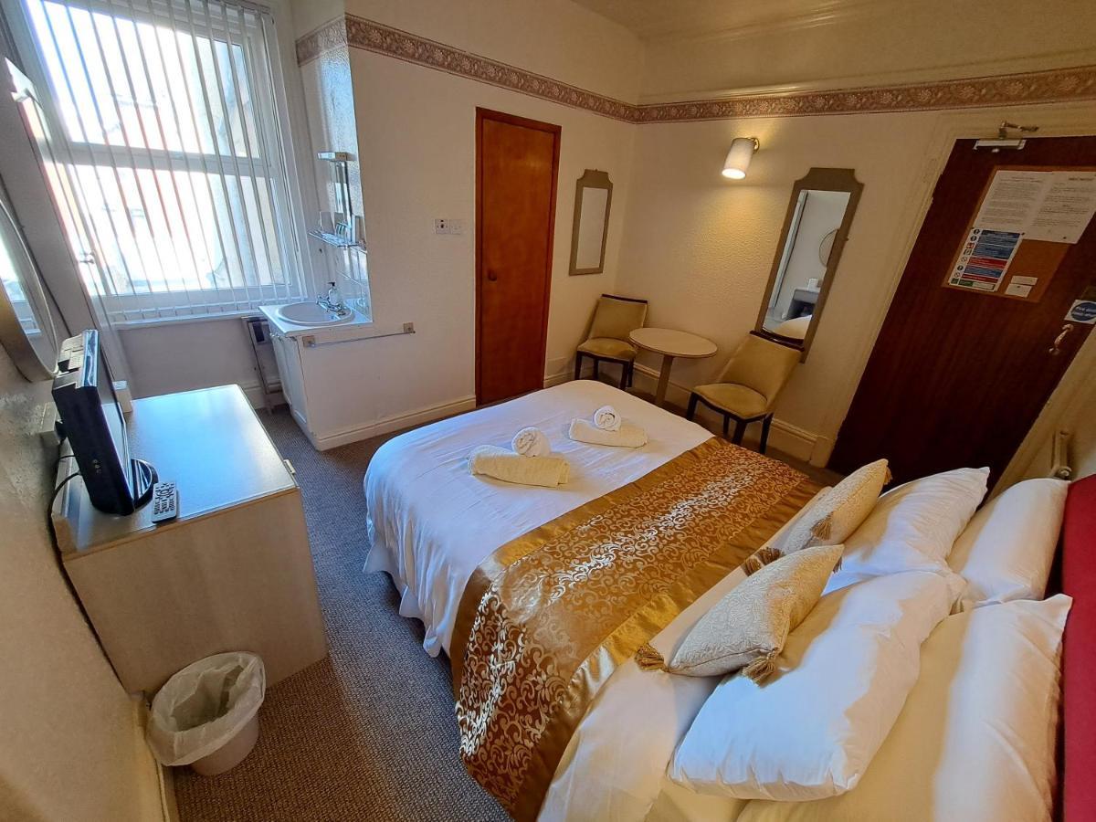 Lily Hotel Blackpool Buitenkant foto
